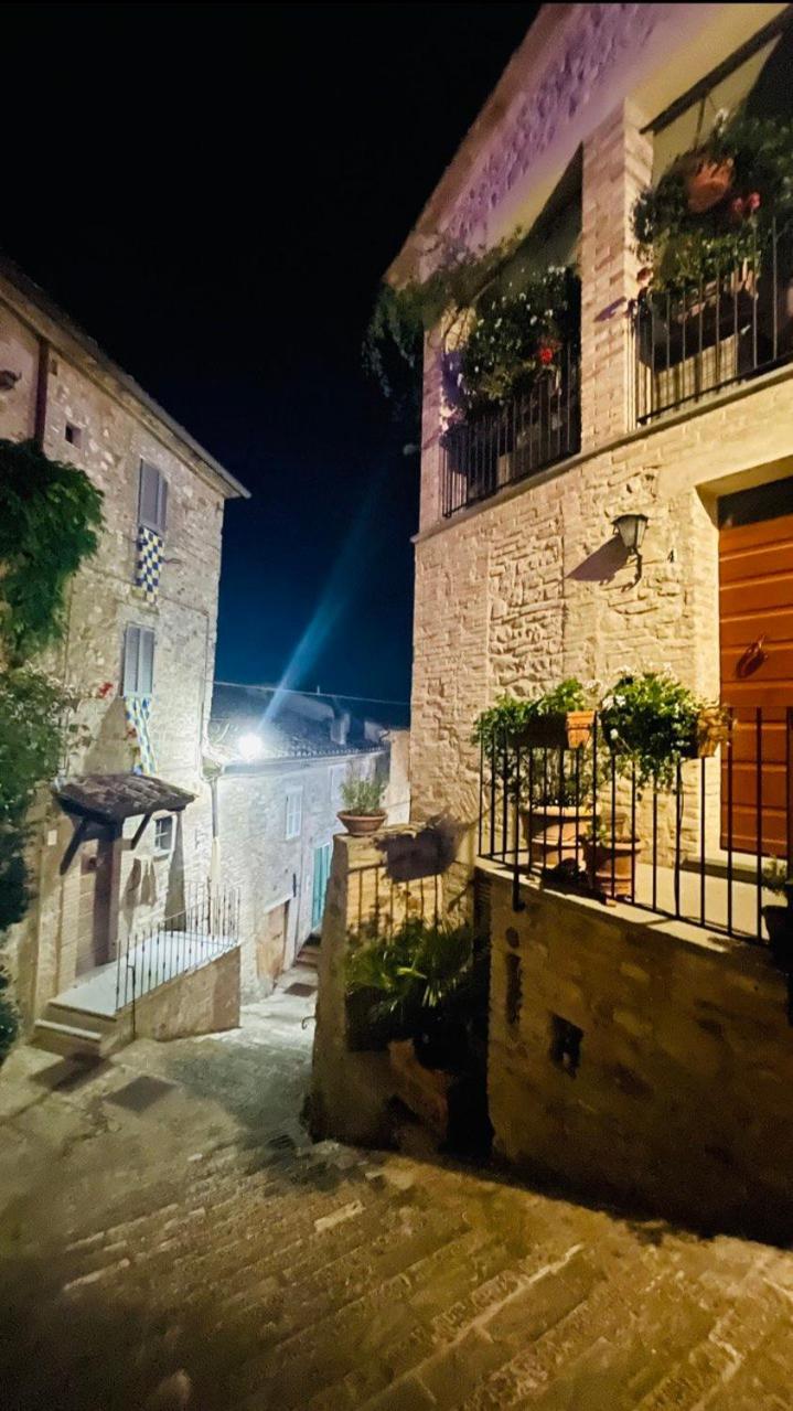 몬토네 Casa Di Duccio 빌라 외부 사진