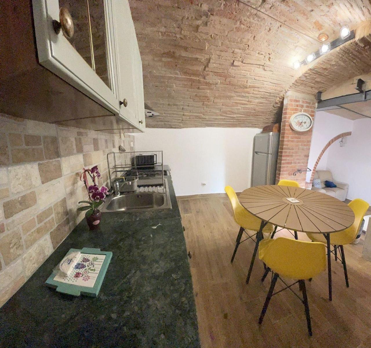 몬토네 Casa Di Duccio 빌라 외부 사진